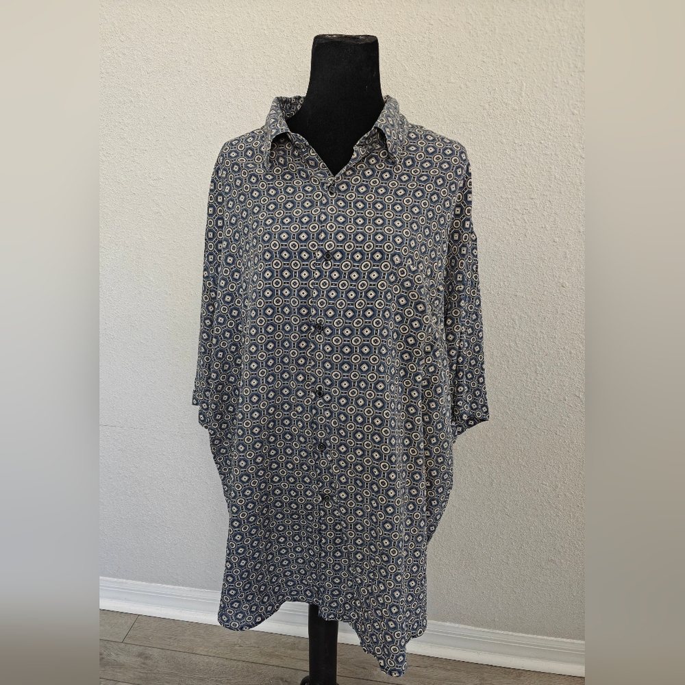 Silk Geometric Patterned Button-Up Shirt